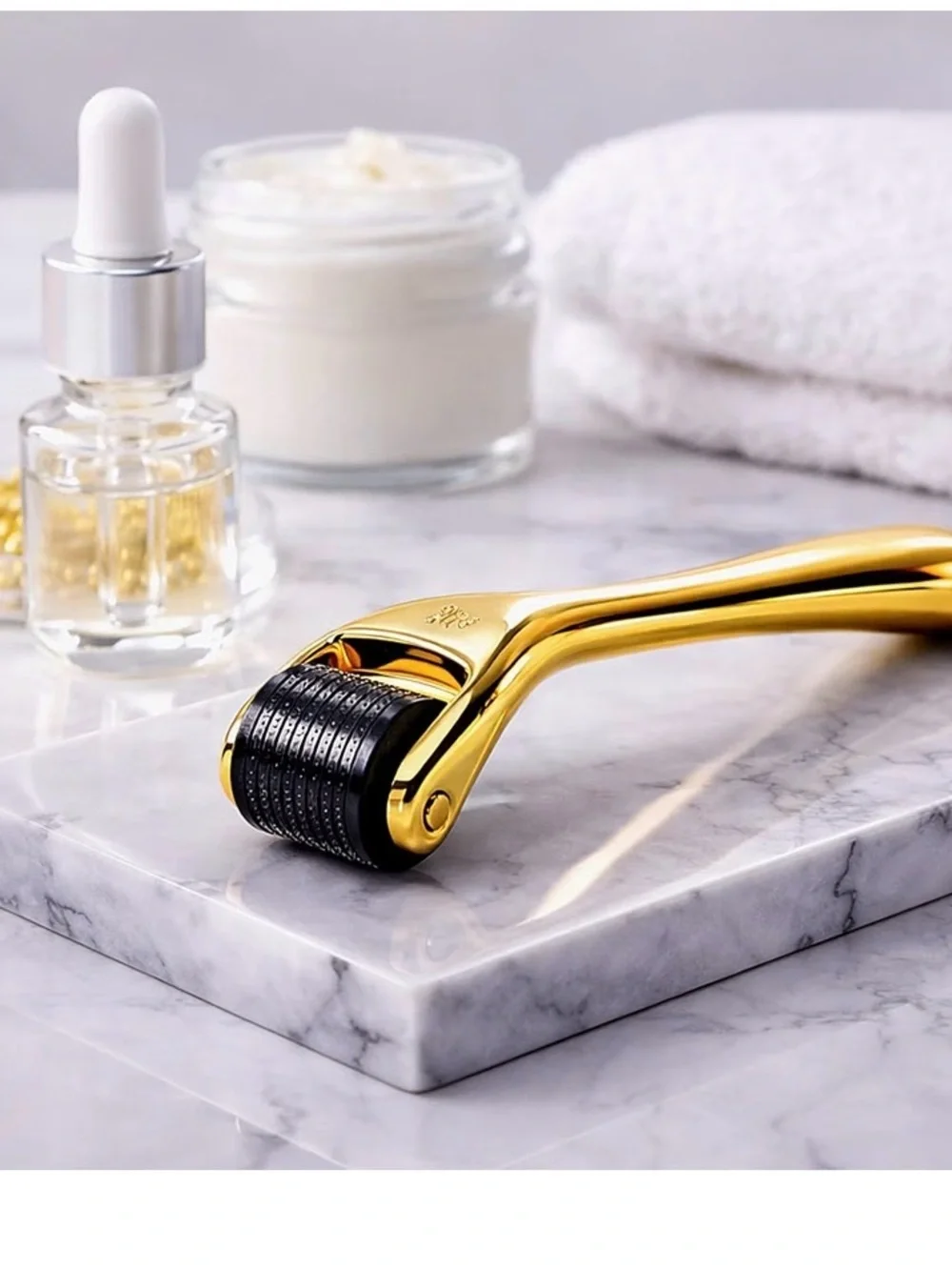 Unisex Elevate Derma Roller 0.25mm with 540 Titanium Microneedle Roller